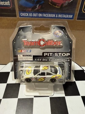 RARE* Mark Martin #6 Pennzoil Platinum 2006 Team Caliber 1/64 Nascar Diecast - Image 1 of 4