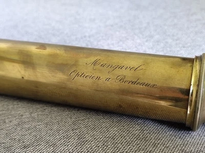 Grande longue vue ancienne du 19eme siècle à 2 tirages - Photo 1/4