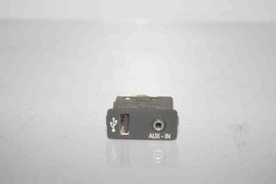 BMW E84 X1 Aux IN USB Connector 9241331 84109241331 - Image 1 of 4