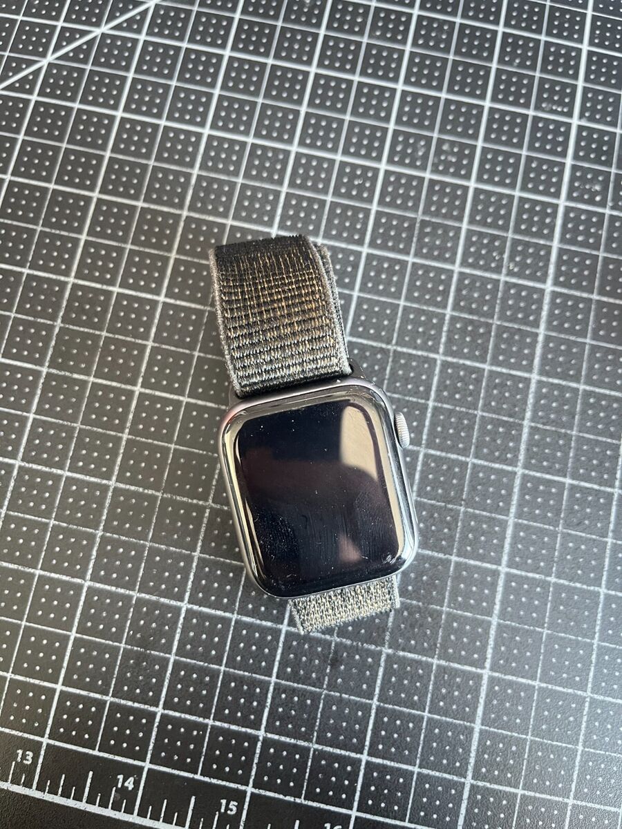 Apple Watch Series 3 Nike+ Unlocked Smart Watches for sale Apple Watch Series 3 Nike+ Unlocked Smart Watches for sale