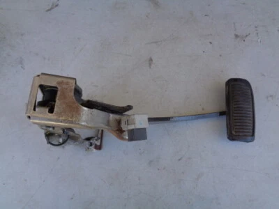 HYUNDAI SONATA 2006 montaje de pedal de parada de freno del conductor OEM Foto 1 de 4