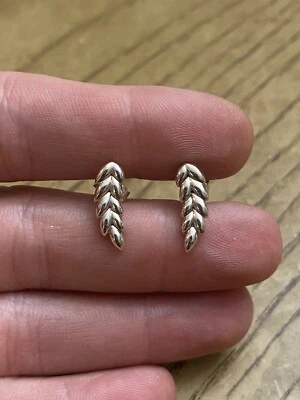 Pendientes colgantes Pandora de plata de ley 925 firmados por diseñadores granos curvos Foto 1 de 2