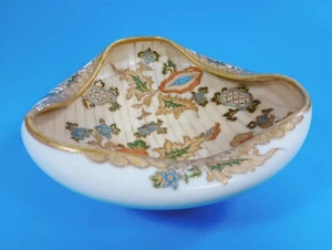 Antique Nippon Porcelain with Folded-Edges and Gold Gilded Trim Trinket Dish. - Picture 1 of 19