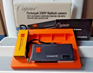 1970s Kodak Caprice Pocketpak 330 Flipflash Camera in case UNUSED Movie Prop - Picture 1 of 2