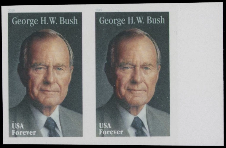 2019, USA PRESIDENT GEORGE BUSH 55C, HORIZ PAIR-DIE CUTTING OMITTED NH, SC#5393a - Image 1 of 2