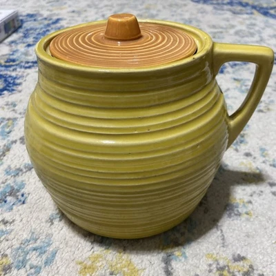 Vintage McCoy Yellow Pottery Crock/Bean Pot with Handle and Lid, #651, USA - Image 1 of 4