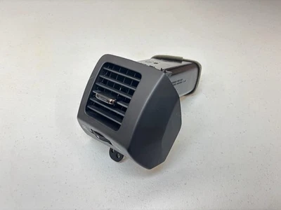 Lexus GX470 2003-2009 lado del pasajero derecho tablero exterior ventilación de aire OEM 55660-60140 Foto 1 de 4