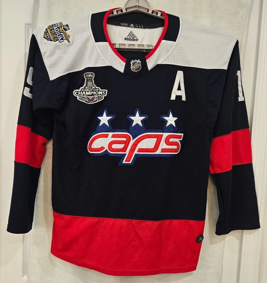 Camiseta Adidas Backstrom Washington Capitals 2018 NHL Stadium Series Talla 52 Foto 1 de 4
