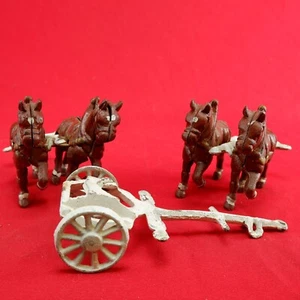 Juguete vintage para caballos y carros de hierro fundido - Imagen 1 de 11