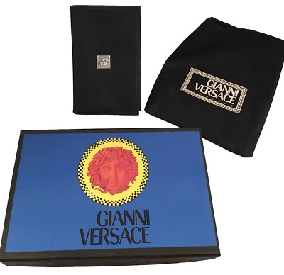 NUEVO EN CAJA ¡Cartera Tarjeta Identificación Gianni Versace Años 90 De Colección!  Negro con Medusa Grande  Foto 1 de 4