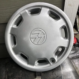 1993-1999 VW Golf Jetta GTI Hubcap 14" Wheel Cover #1HM 601 147 Free S&H - Picture 1 of 4