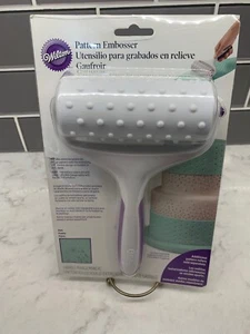 2013 Wilton # 1340 Pattern Embosser Cake Decorating Fondant Gum Paste Tool NEW - Picture 1 of 4