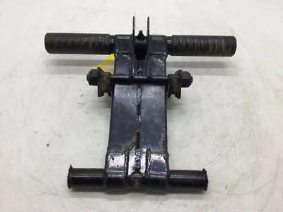 Suspensão traseira superior Ski Doo braço oscilante Formula MX Z Mach Legend 503189305 - Imagem 1 de 4