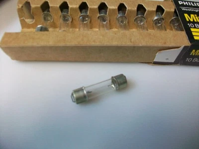 8 NOS VINTAGE  BOXES 0F 10 EA. PHILIPS/WESTINGHOUSE 211-2 BULBS  12.8 V - Image 1 of 4