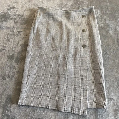 Saia Feminina Ann Taylor Tamanho 4 - Imagem 1 de 4