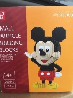 Mickey Mouse 714pcs, 16cm,no box - Image 1 of 2