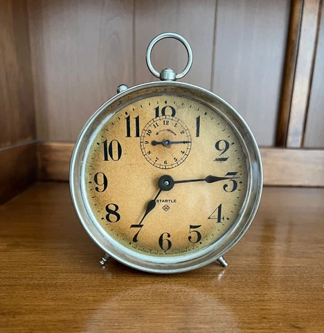 Antique Ansonia "STARTLE" Peg Leg Alarm Clock- RUNS!! Cover