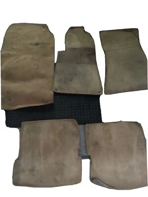 Alfombrillas delanteras y traseras OEM MERCEDES-BENZ 450SL 560SL 380SL + alfombrilla maletero Foto 1 de 4