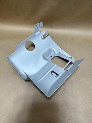 Kawasaki Engine Shroud 49089-7004 - Image 1 of 4