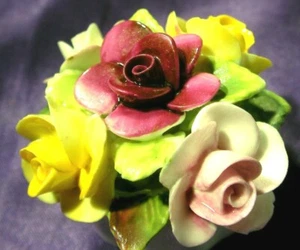 Vintage Coalport England Bone China Mini 2" Rose Flower Bouquet Handmade/Painted - Picture 1 of 6