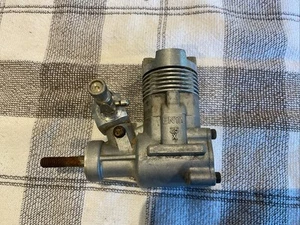 ENYA Engine - enya 25 X - model 4101 Locked Up Needs Work - Picture 1 of 2