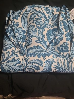 Cojín de fusión para silla exterior/interior Pillow Perfect 12×12 Foto 1 de 3