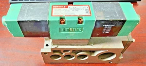 NUMATICS 152SS400K Magnetventil mit Block, 120V NEU - Bild 1 von 7