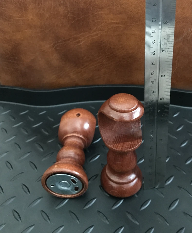 Soporte de madera redondo para poste de madera de hasta 1 1/4 pulgadas Foto 1 de 4