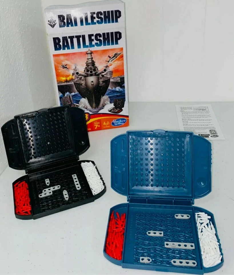 Hasbro Battleship Fun on The Run Ages 7 Travel Game 2 Players