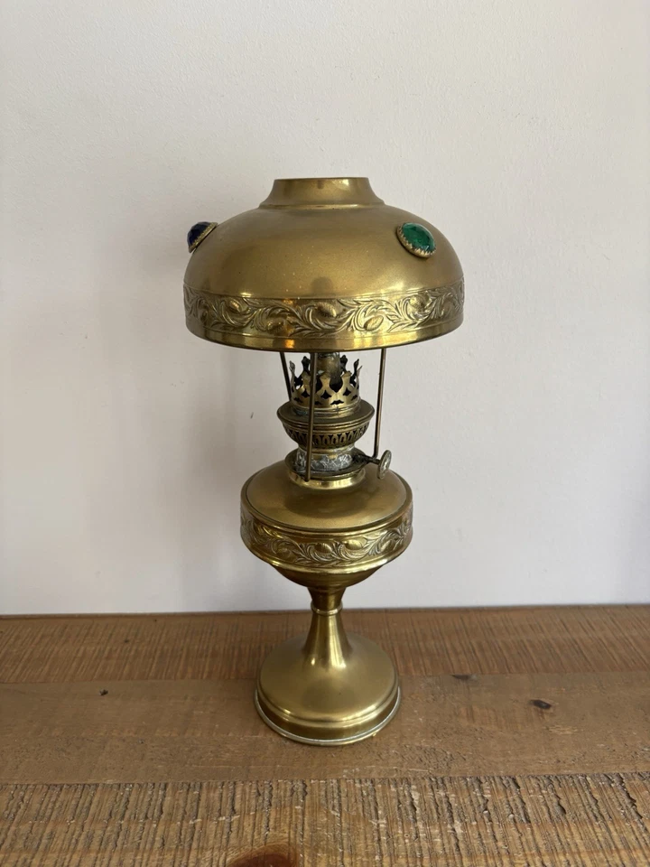 Ancienne Lampe à Pétrole Parisienne Laiton Champignon avec Cabochons Art Déco - Photo 1/4