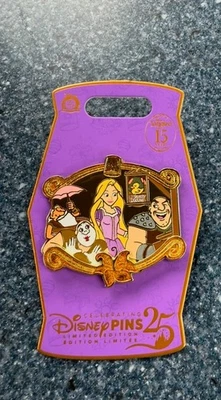 Заколка 2025 Disney Parks Tangled 15th Anniversary Snuggly Duckling LE - Изображение 1 из 2