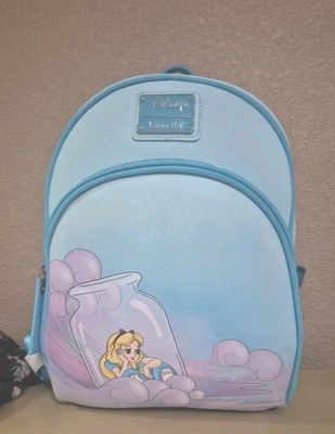 BRAND NEW DISNEY ALICE IN WONDERLAND LOUNGEFLY BACKPACK! NWTS! - Изображение 1 из 4