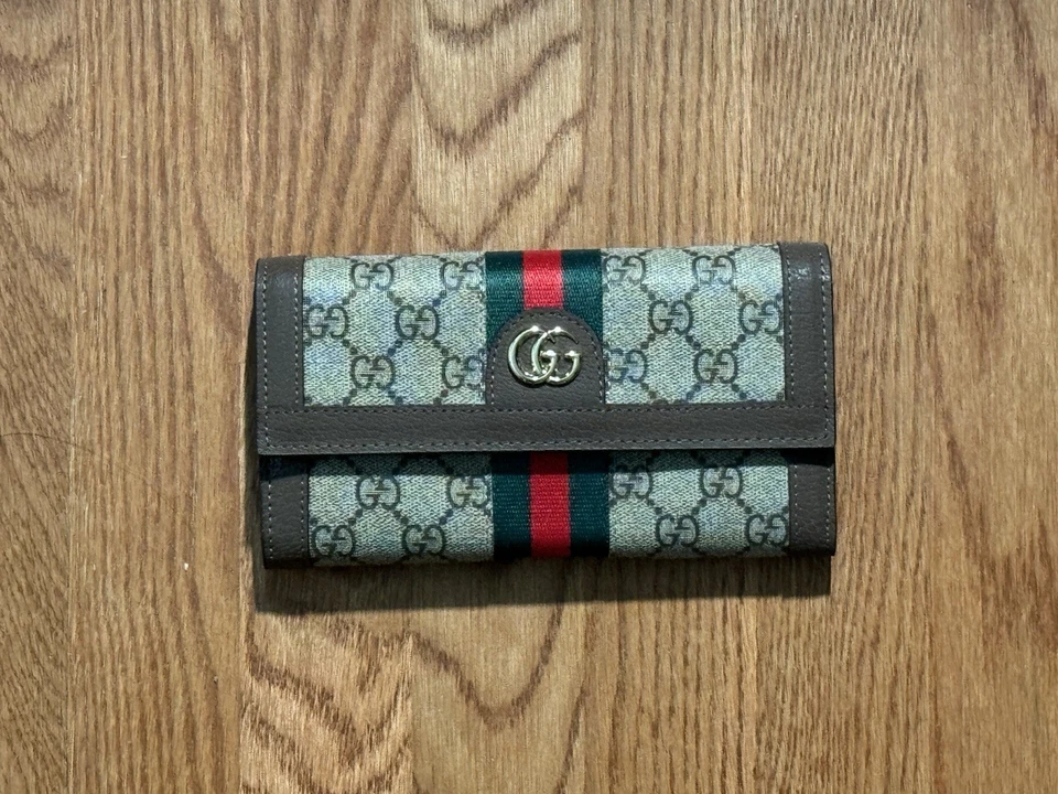 Cartera Ophidia Mujer, Nueva Alternativa para Marca Real Foto 1 de 4