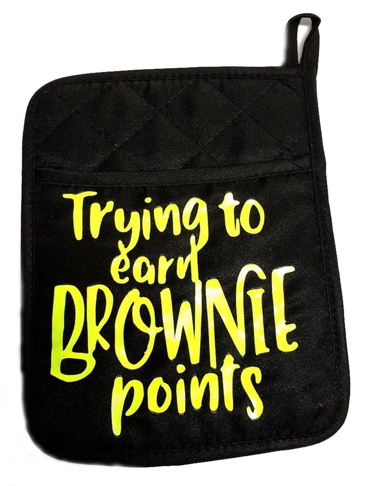 Soporte para olla negro guante para horno amarillo neón difícil de encontrar tratando de ganar puntos brownie regalo Foto 1 de 1