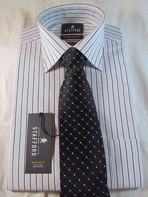 CAMISA DE VESTIR Y CORBATA STAFFORD EASY CARE NUEVA CON ETIQUETAS, rayas azules con corbata de rejilla azul Foto 1 de 3