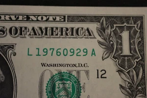 BANCONOTA DA UN DOLLARO $1 COMPLEANNO/ANNIVERSARIO [29 SETTEMBRE 1976].  SN L 19760929 A - Foto 1 di 3