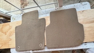 Juego de 4 alfombrillas tostadas OEM Volkswagen Jetta 2011-2014 TDI SE SEL Foto 1 de 4