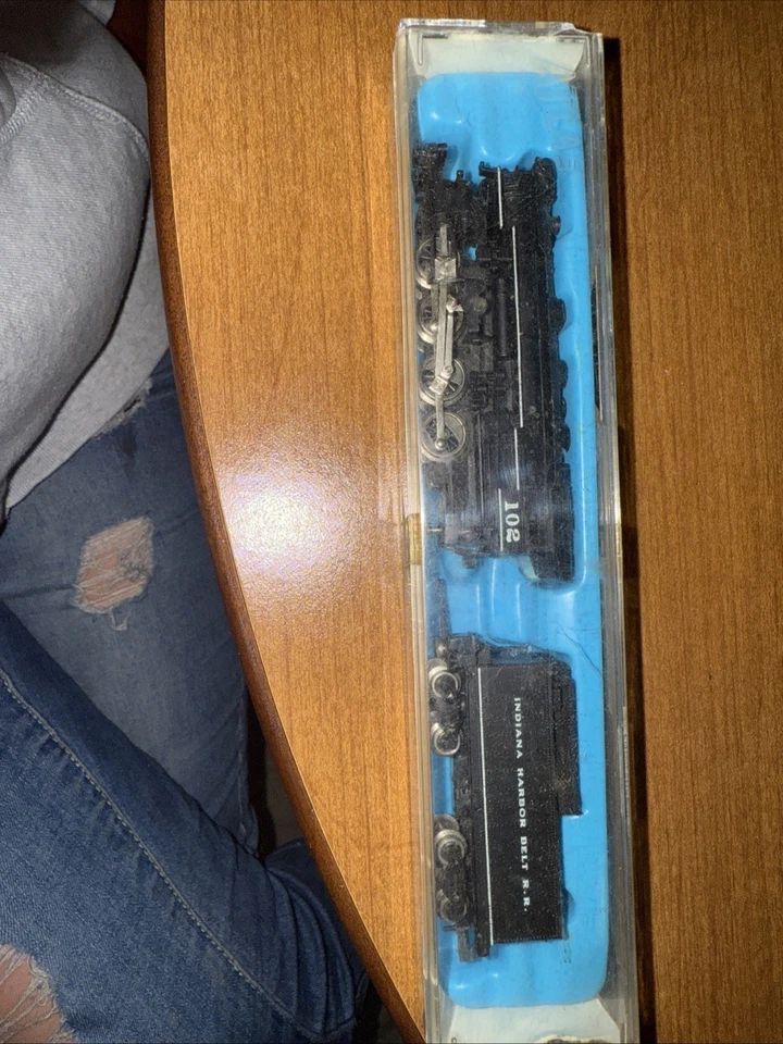 Atlas N Indiana Harbor Belt R.R. #102 0-8-0 Steam Engine DC 2112 (1) (T) - Image 1 of 2