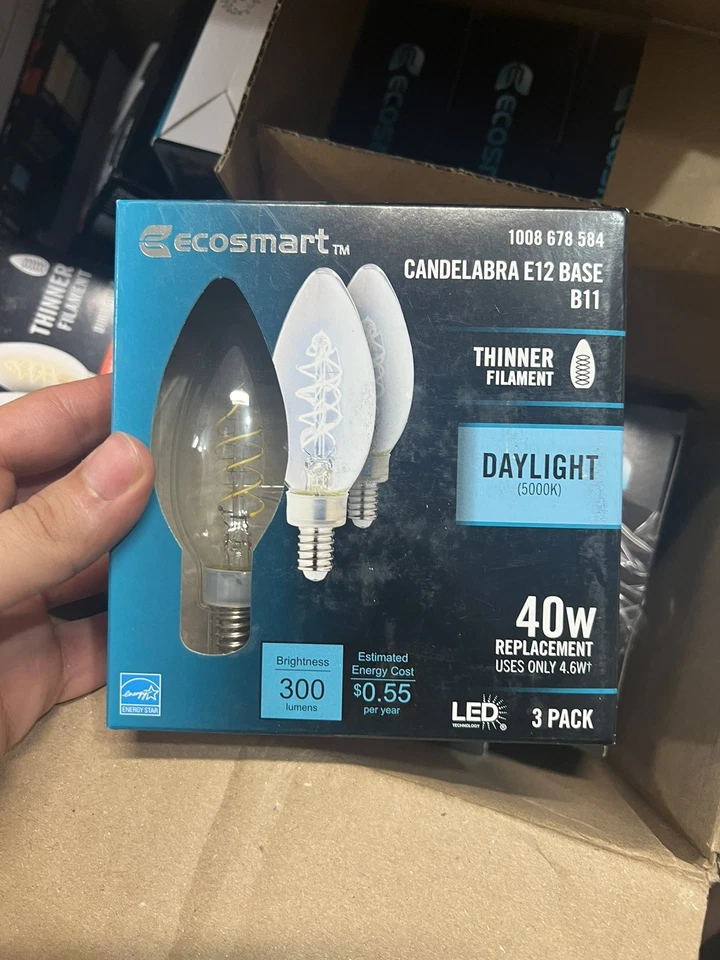Ecosmart 40-Watt Equivalent Dimmable E12 Candelabra 3 Pack B11 Daylight Clear - Image 1 of 2