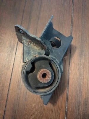 2000 2001 2002 2003 2004 2005 TOYOTA MR2 MOTOR ENGINE MOUNT LD - Image 1 of 4