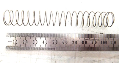 KAWASAKI ZZR600 ZZR 600 E VACUUM PISTON SPRING CARBURETOR SPRING 1993 - 2006 - Image 1 of 4