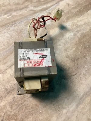 HOTPOINT МИКРОВОЛНОВАЯ ПЕЧЬ ВЫСОКОГО НАПРЯЖЕНИЯ ТРАНСФОРМАТОР ДЕТАЛЬ # WB27X10826 (322) - Изображение 1 из 4