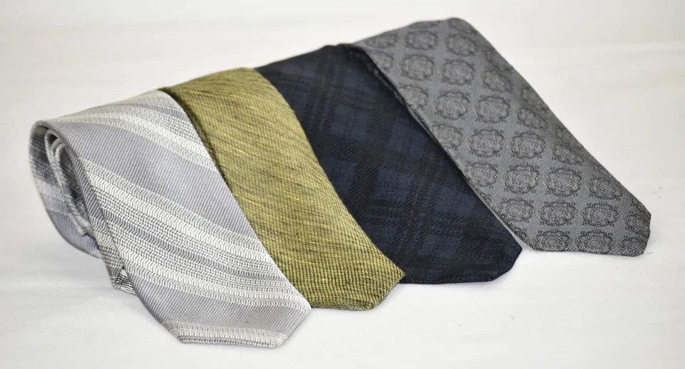 Lot of 4 Band of Outsiders Stripes Plaid Foulard Solid 100% Silk SKINNY TIES - Image 1 of 4
