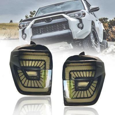 Conjunto de luces traseras LED para Toyota 4Runner 2014-2023 (lente de humo) Foto 1 de 4