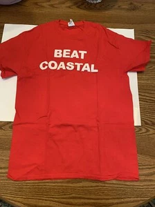 Liberty University LU Flames Red Beat Coastal Size M Short Sleeve NCAA Football - Picture 1 of 8