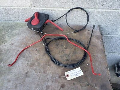 Control de accionamiento MTD Troy Bilt y fianza de encendido/apagado también incluye cables 94604661a Foto 1 de 4