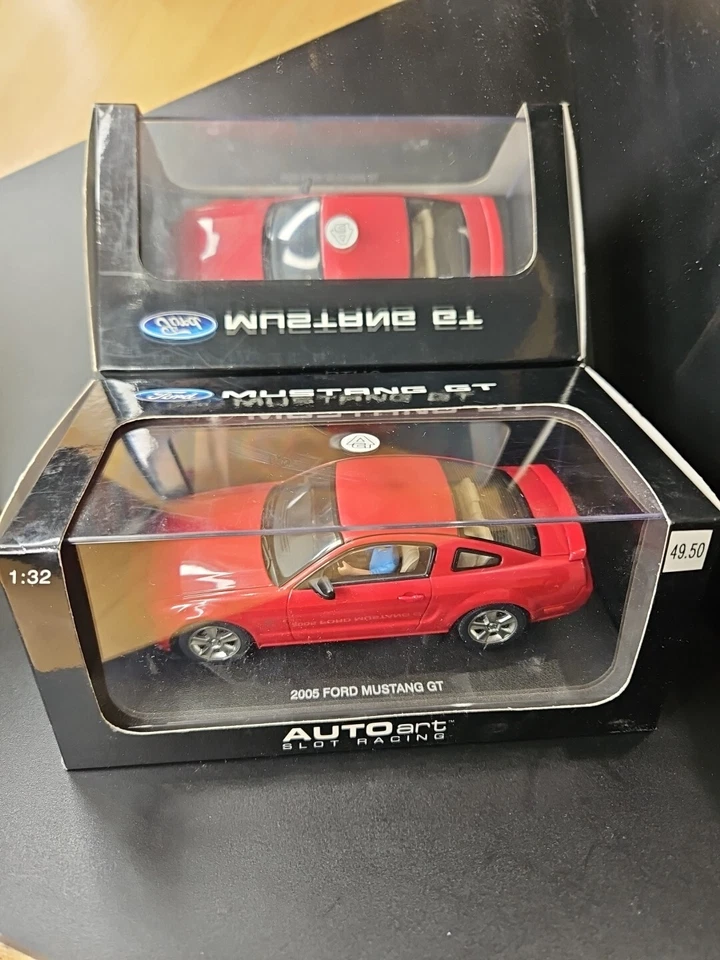 Auto art 1/32 Ford Mustang Gt 2005 Red Fire Slot Car Whith Lighting Lamps - Immagine 1 di 2