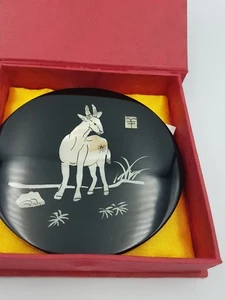 CHINESE YANGZHOU LACQUERWARE COASTER “THE GOAT” ZODIAC SIGN MOTHER OF PEARL-BXD - Picture 1 of 6