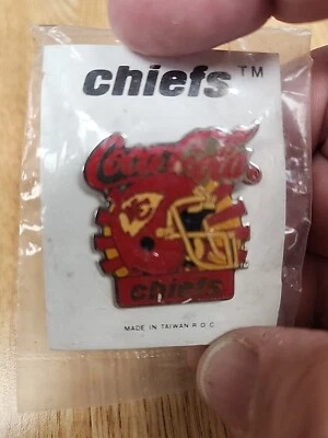 Vintage Coca-Cola NFL Kansas City Chiefs Helmet Souvenir Pin NIP - Image 1 of 4