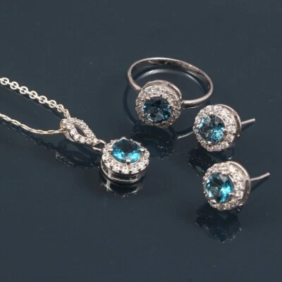 Topazio Blu Ovale Gemma 925 Argento Sterling Grappolo Gioielli Set Compleanno - Immagine 1 di 4